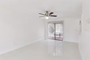 1836 N Crystal Lake Dr, Lakeland, FL 33801 - Photo 13