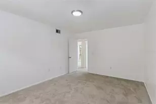 1836 N Crystal Lake Dr, Lakeland, FL 33801 - Photo 23