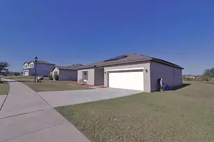 16402 Blooming Cherry Dr, Groveland, FL 34736 - Photo 3