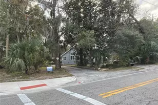 704 W Euclid Ave, Deland, FL 32720 - Photo 23