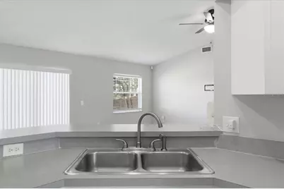 985 Highland Crest Circle, Lake Wales, FL 33853 - Photo 11