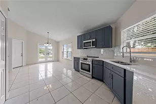 2413 Sonja Ct, Kissimmee, FL 34743 - Photo 7