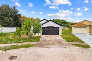 2413 Sonja Ct, Kissimmee, FL 34743 - Photo 3