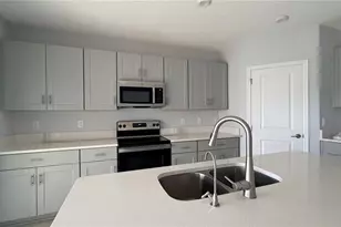 486 Pine Tree Brg Trl, Saint Cloud, FL 34772 - Photo 7