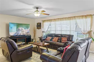 4071 Flowering Peach Ln, Saint Cloud, FL 34772 - Photo 11