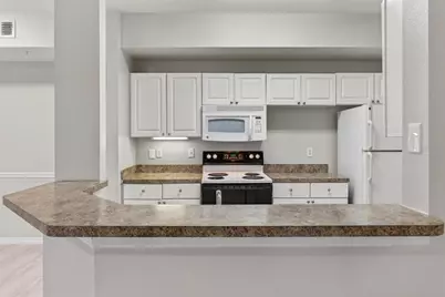 5572 Metrowest Boulevard #304, Orlando, FL 32811 - Photo 21