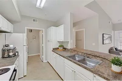 5572 Metrowest Boulevard #304, Orlando, FL 32811 - Photo 29