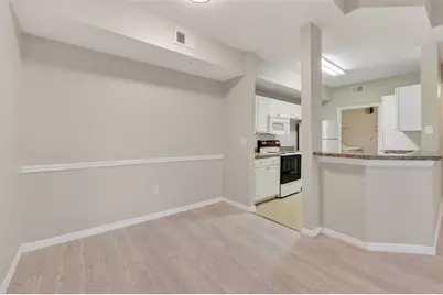 5572 Metrowest Boulevard #304, Orlando, FL 32811 - Photo 17