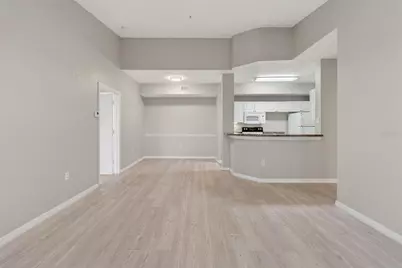 5572 Metrowest Boulevard #304, Orlando, FL 32811 - Photo 13