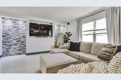 623 Citrus Isle Boulevard, Davenport, FL 33837 - Photo 9