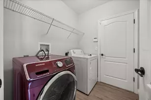 10740 Clover Walk Dr, Orlando, FL 32825 - Photo 21