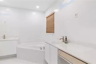 132 Chestnut Cir, Royal Palm Beach, FL 33411 - Photo 31