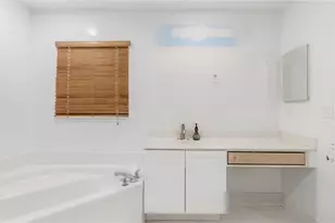 132 Chestnut Cir, Royal Palm Beach, FL 33411 - Photo 33