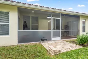 132 Chestnut Cir, Royal Palm Beach, FL 33411 - Photo 39