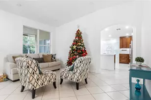 132 Chestnut Cir, Royal Palm Beach, FL 33411 - Photo 11