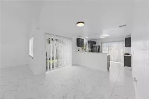 2224 Greenview Cir, Orlando, FL 32808 - Photo 17