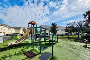 2816 Club Cortile Cir, Kissimmee, FL 34746 - Photo 15