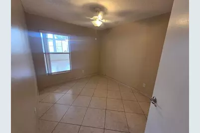 9925 Dean Oaks Court, Orlando, FL 32825 - Photo 17