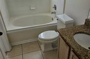 2654 Star Lake View Dr, Kissimmee, FL 34747 - Photo 11