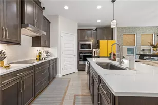 18344 Oliver Twist Wy, Winter Garden, FL 34787 - Photo 5