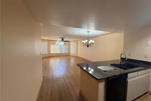 2498 Sweetwater Club Cir, Kissimmee, FL 34746 - Photo 5