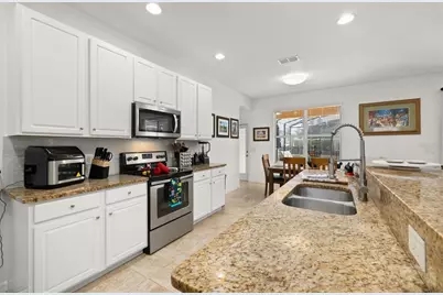 4064 Oaktree Drive, Davenport, FL 33837 - Photo 15