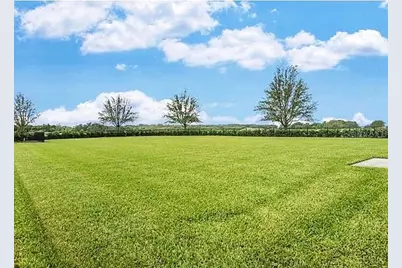 15590 Murcott Blossom Boulevard, Winter Garden, FL 34787 - Photo 3