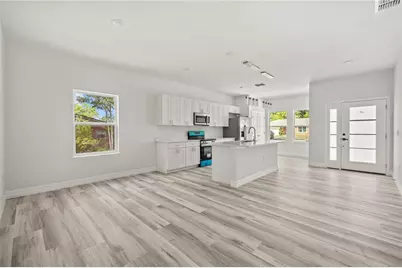 688 E Euclid Avenue, Deland, FL 32724 - Photo 17