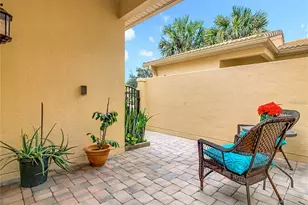 2472 Palm Tree Dr, Kissimmee, FL 34759 - Photo 9