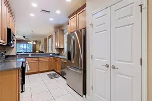 2472 Palm Tree Dr, Kissimmee, FL 34759 - Photo 13