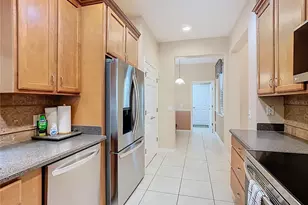 2472 Palm Tree Dr, Kissimmee, FL 34759 - Photo 15