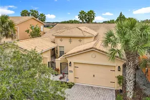 2472 Palm Tree Dr, Kissimmee, FL 34759 - Photo 5