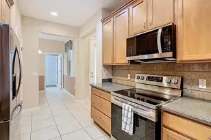 2472 Palm Tree Dr, Kissimmee, FL 34759 - Photo 17