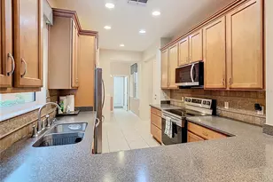 2472 Palm Tree Dr, Kissimmee, FL 34759 - Photo 19