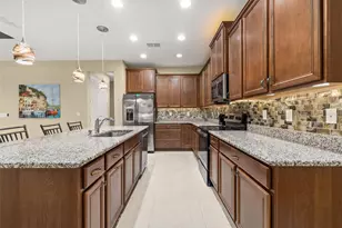 677 VIA CORSO CT, Kissimmee, FL 34759 - Photo 9