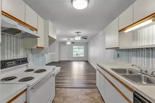 381 Winter Ridge Blvd, Winter Haven, FL 33881 - Photo 9