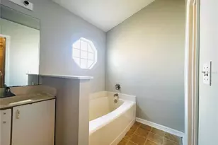 40 Coventry Ct, Kissimmee, FL 34758 - Photo 17