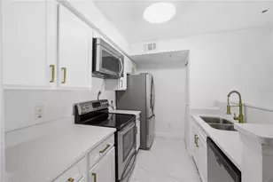 2207 Antigua Pl, Kissimmee, FL 34741 - Photo 7