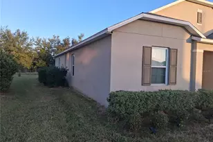 5735 Forest Ridge Dr, Winter Haven, FL 33881 - Photo 3