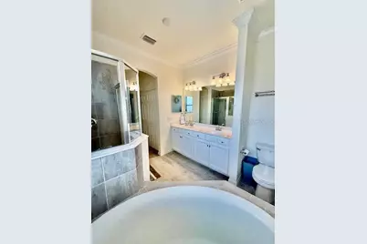 12180 Amica Loop, Venice, FL 34293 - Photo 17