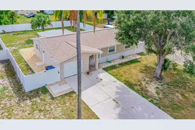 2918 46th Avenue S, Saint Petersburg, FL 33712 - Photo 3