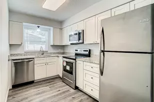 2918 46th Ave S, Saint Petersburg, FL 33712 - Photo 17