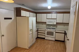 318 Plumwood Cir, Kissimmee, FL 34743 - Photo 5