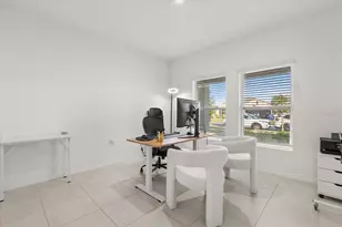 375 Pink Ibis Bnd, Saint Cloud, FL 34772 - Photo 17