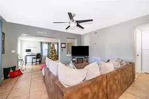 944 Halstead St, Deltona, FL 32725 - Photo 17