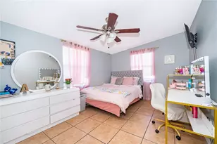 944 Halstead St, Deltona, FL 32725 - Photo 23
