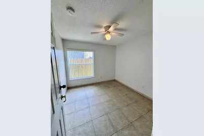 147 S Roma Way, Kissimmee, FL 34746 - Photo 9