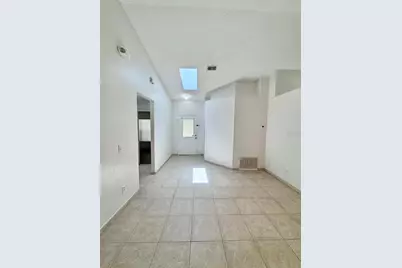 147 S Roma Way, Kissimmee, FL 34746 - Photo 7