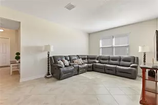 1142 Trappers Trail Loop, Davenport, FL 33896 - Photo 7