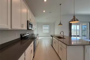 7117 Dilly Lake Ave, Groveland, FL 34736 - Photo 3